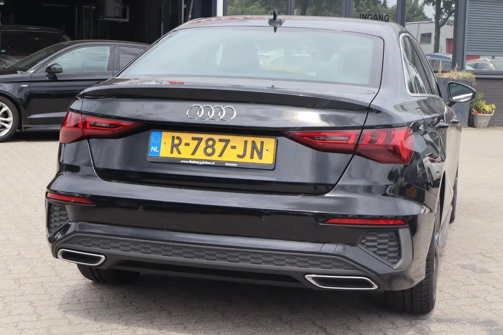 Audi A3 35 TFSI S edition uit 2022, foto 9