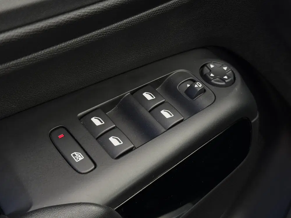 Citroën C5 Aircross Citroen C5 Aircross 1.6 Plug-in Hybrid 225 uit 2022, foto 12