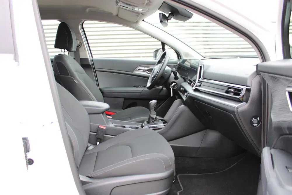 Kia Sportage 1.6 T-GDi MHEV ComfortLine Navigatie uit 2024, foto 12