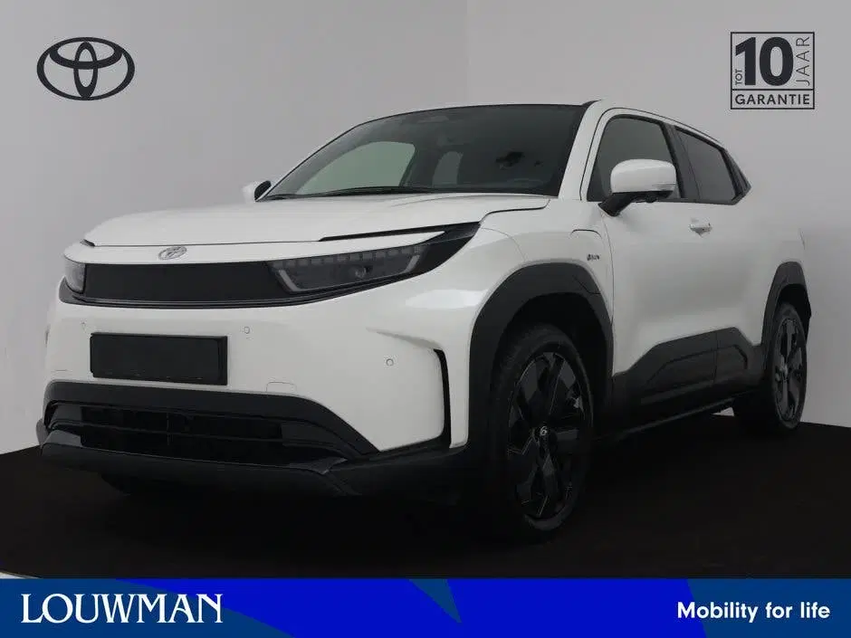 Toyota Urban Cruiser Executive 61 kWh uit 2026