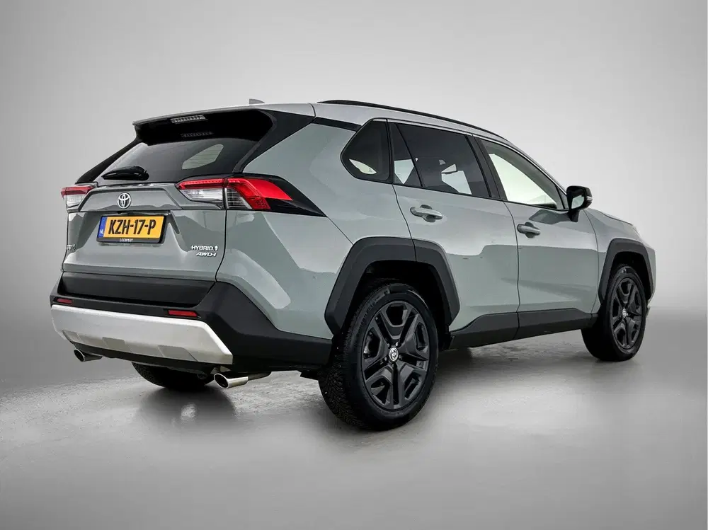 Toyota RAV 4 2.5 Hybrid AWD ADVENTURE uit 2022, foto 2