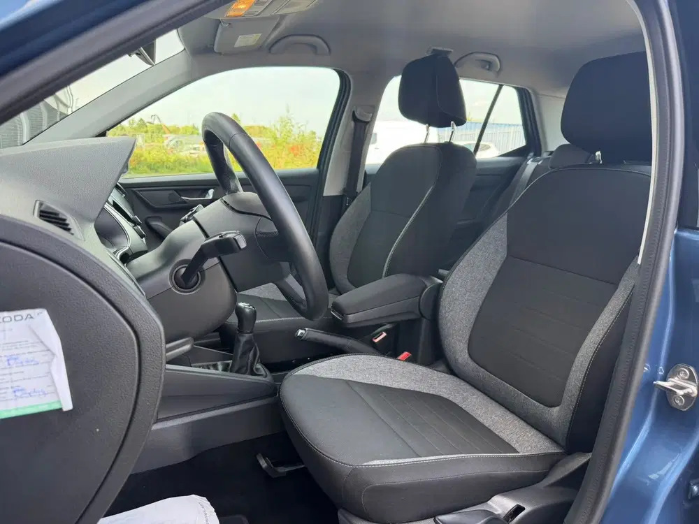 Skoda Fabia 1.0 TSI Business Edition uit 2020, foto 11