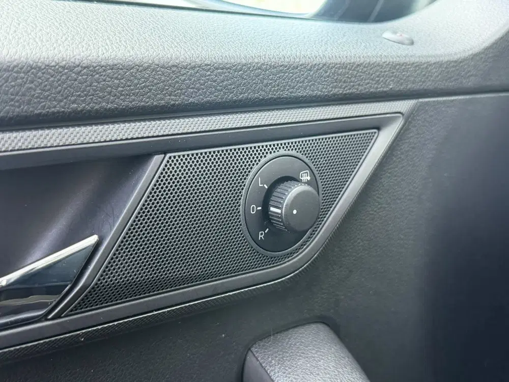 Skoda Fabia 1.0 TSI Business Edition uit 2020, foto 12