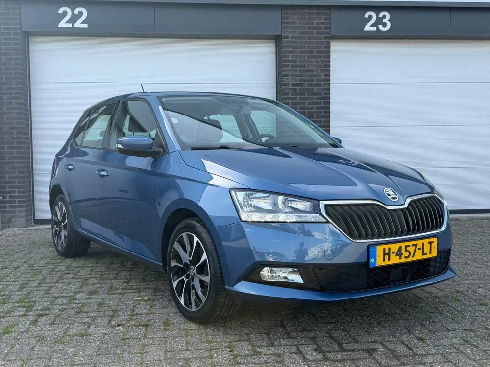 Skoda Fabia 1.0 TSI Business Edition uit 2020, foto 2
