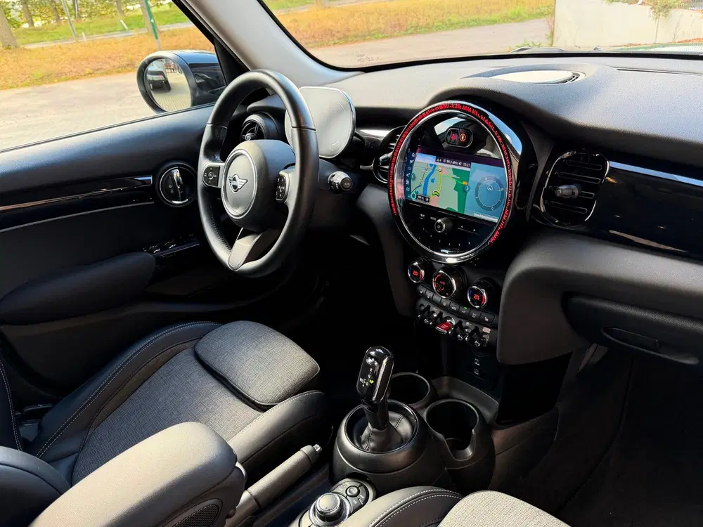 Mini Cooper 1.5 Cooper Classic uit 2023, foto 13