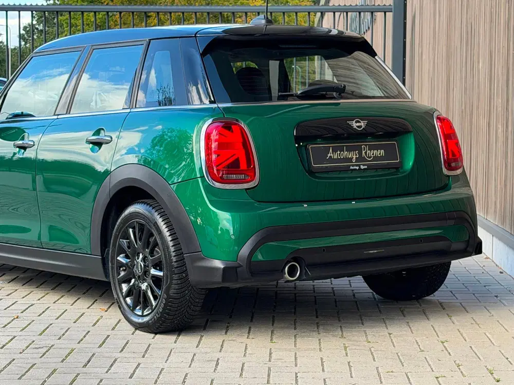 Mini Cooper 1.5 Cooper Classic uit 2023, foto 9