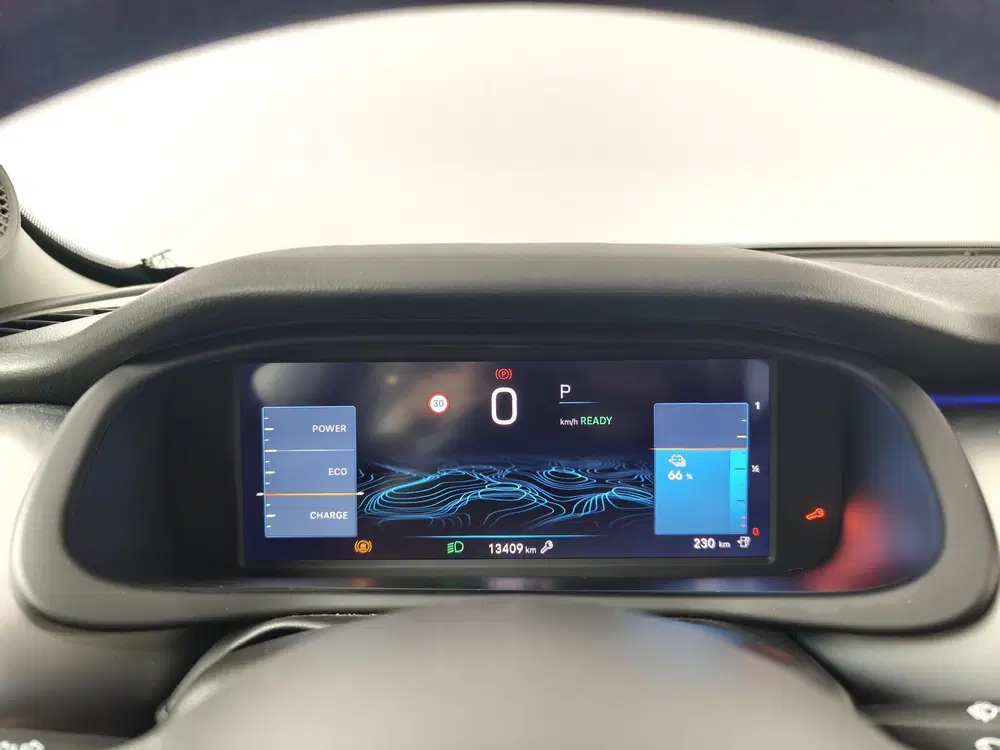 Jeep Avenger Summit 54 kWh uit 2025, foto 4