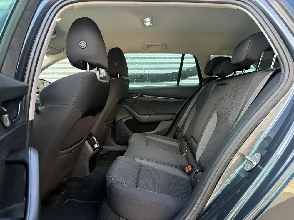 Skoda Octavia 1.0 e-TSI Business Edition 1e Eigenaar uit 2021, foto 10
