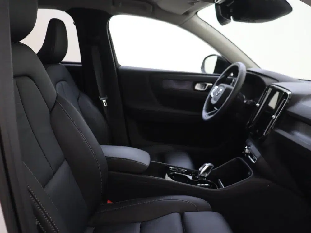 Volvo XC40 T4 Plus Dark uit 2023, foto 13