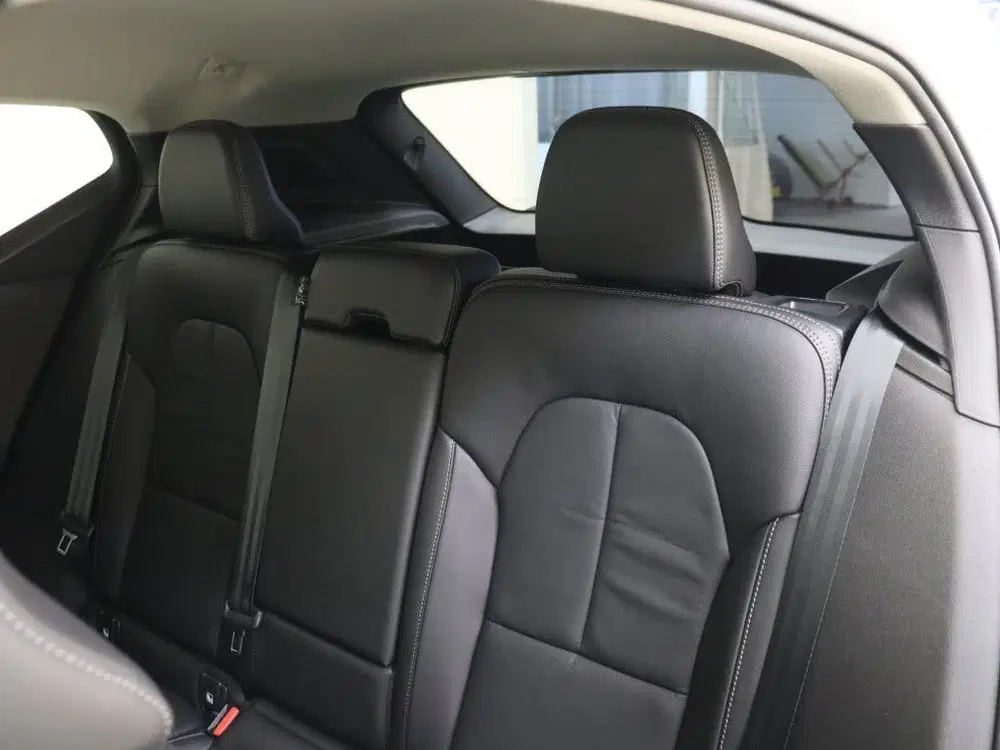 Volvo XC40 T4 Plus Dark uit 2023, foto 7