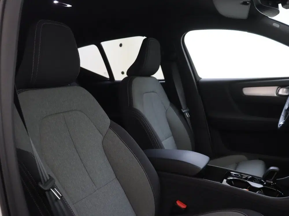 Volvo XC40 T4 Plus Bright uit 2023, foto 14
