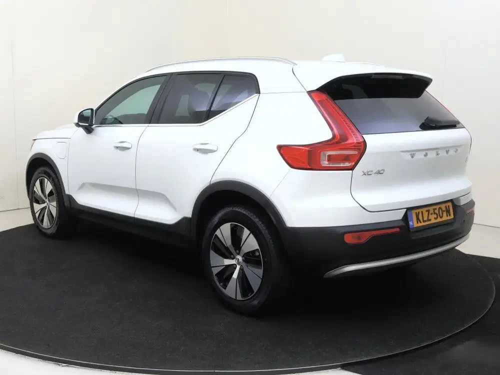 Volvo XC40 T4 Plus Bright uit 2023, foto 4