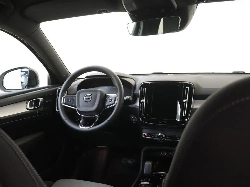 Volvo XC40 T4 Plus Dark uit 2023, foto 10