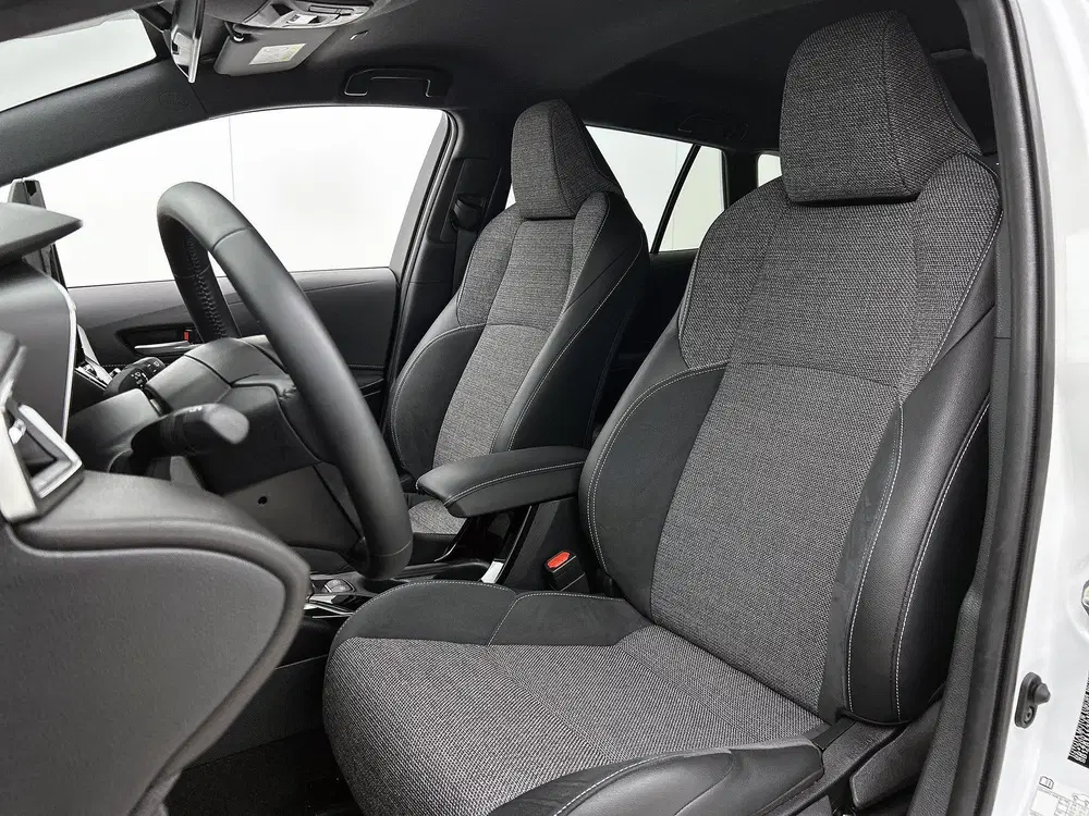 Toyota Corolla Hybrid 140 Dynamic uit 2025, foto 15