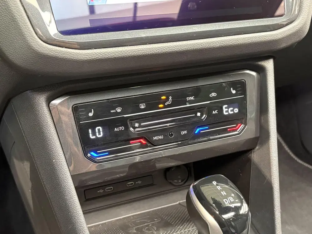 Volkswagen Tiguan 1.4 TSI eHybrid R-Line uit 2023, foto 10