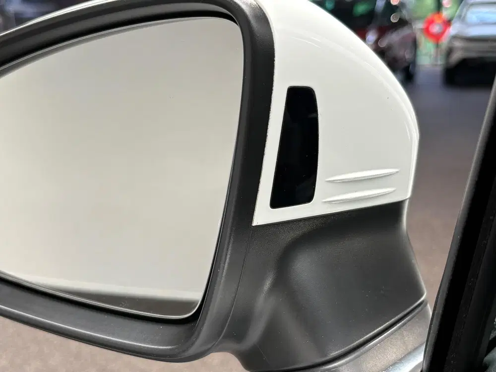 Volkswagen Tiguan 1.4 TSI eHybrid R-Line uit 2023, foto 11