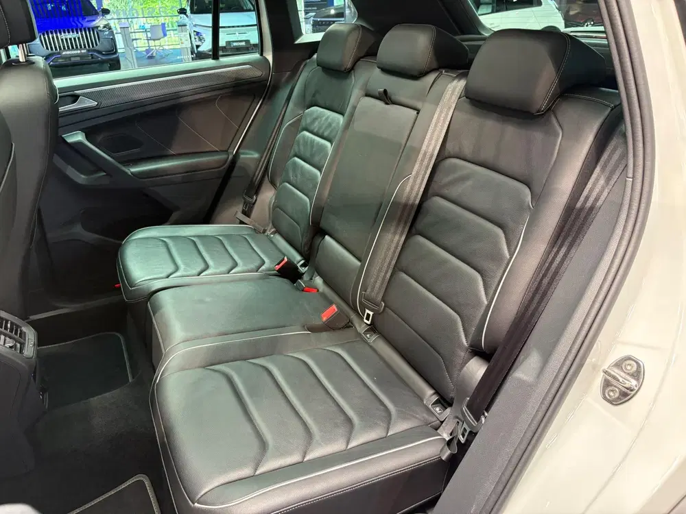 Volkswagen Tiguan 1.4 TSI eHybrid R-Line uit 2023, foto 6
