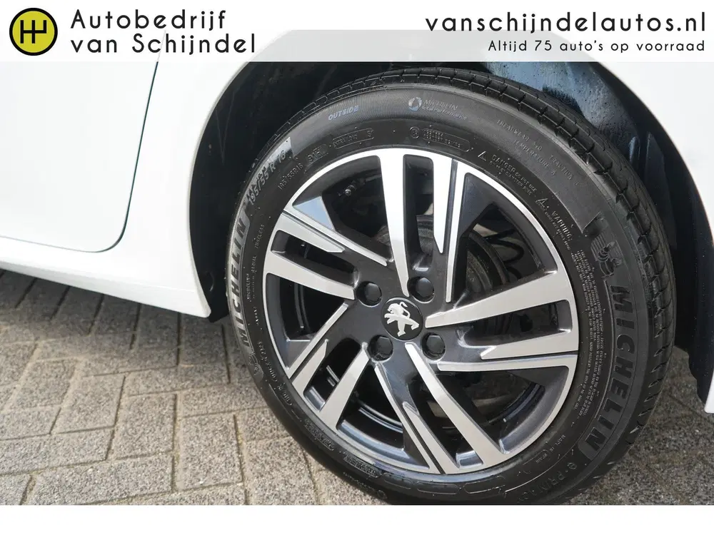Peugeot 208 1.2 PURETECH STYLE LUXE DECEMBER 2023 FULL uit 2023, foto 11