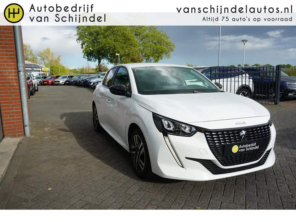 Peugeot 208 1.2 PURETECH STYLE LUXE DECEMBER 2023 FULL uit 2023, foto 4