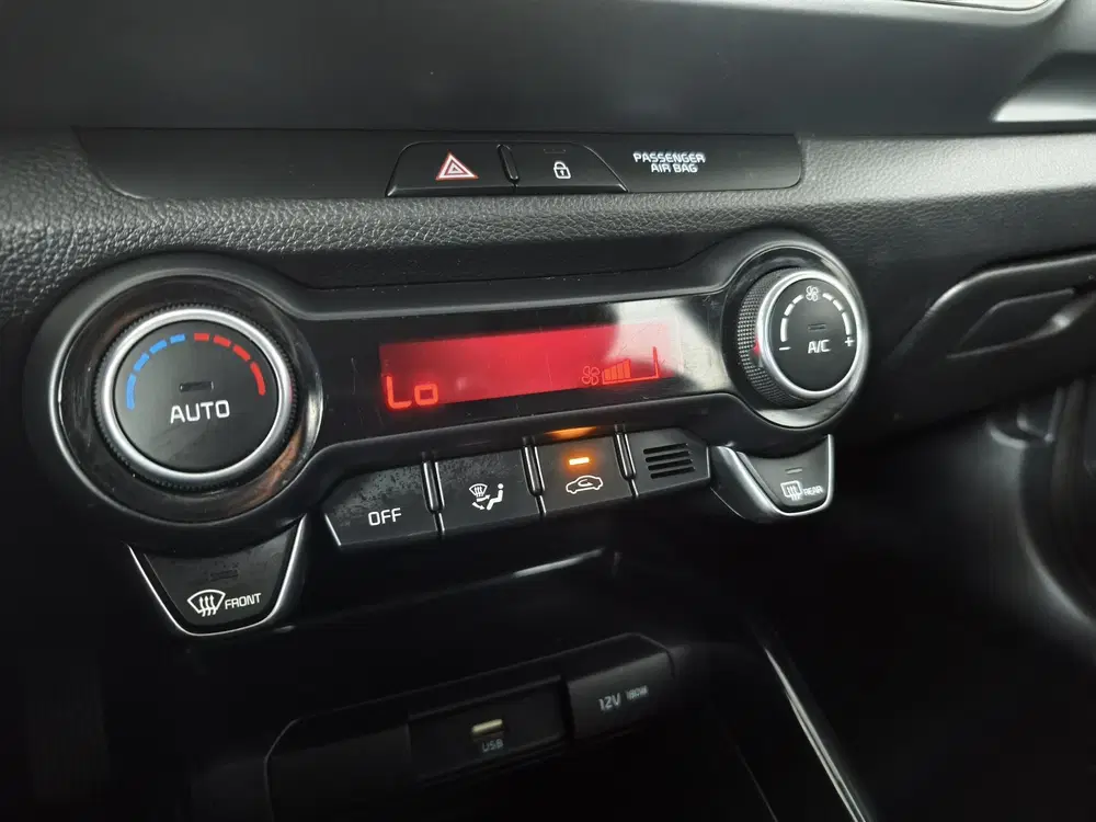 Kia Stonic 1.0 T-GDi MHEV DynamicLine uit 2022, foto 13