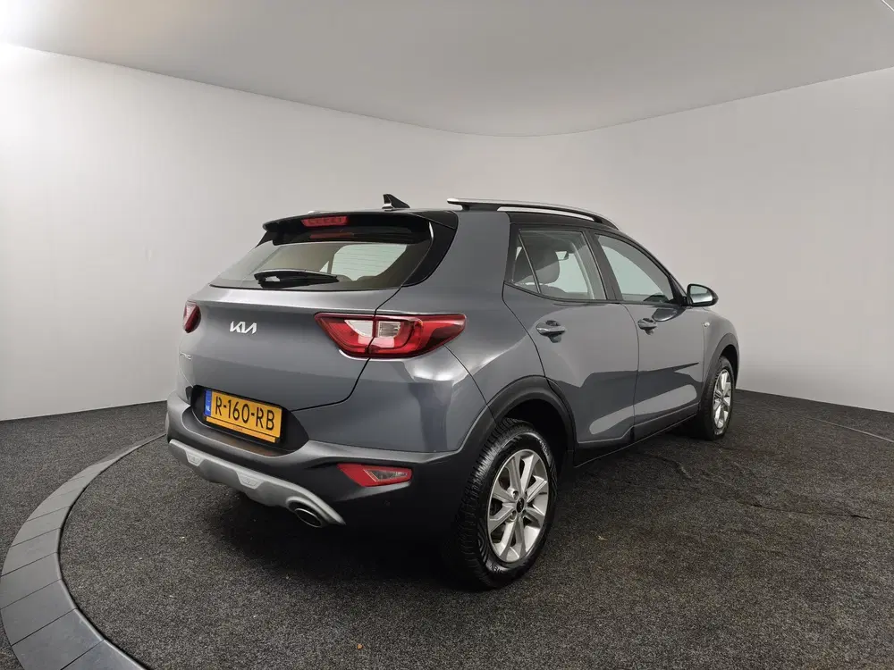 Kia Stonic 1.0 T-GDi MHEV DynamicLine uit 2022, foto 2