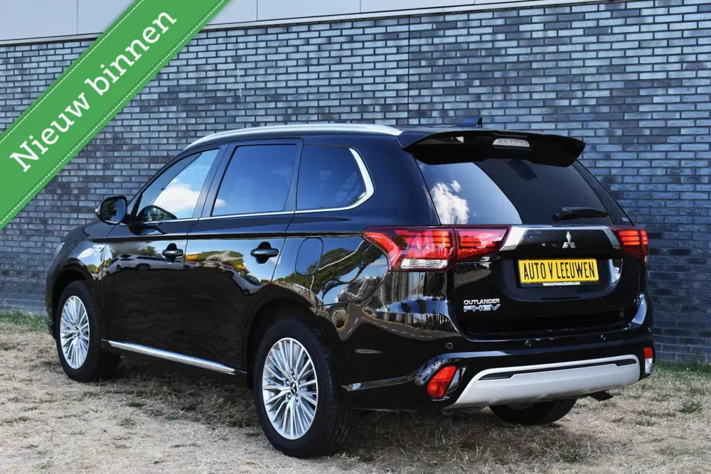 Mitsubishi Outlander 2.4 PHEV Diamand Edition LEDER VOL 360 uit 2020, foto 4