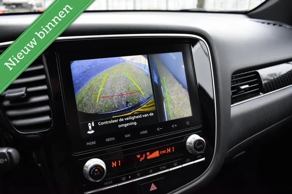 Mitsubishi Outlander 2.4 PHEV Diamand Edition LEDER VOL 360 uit 2020, foto 6