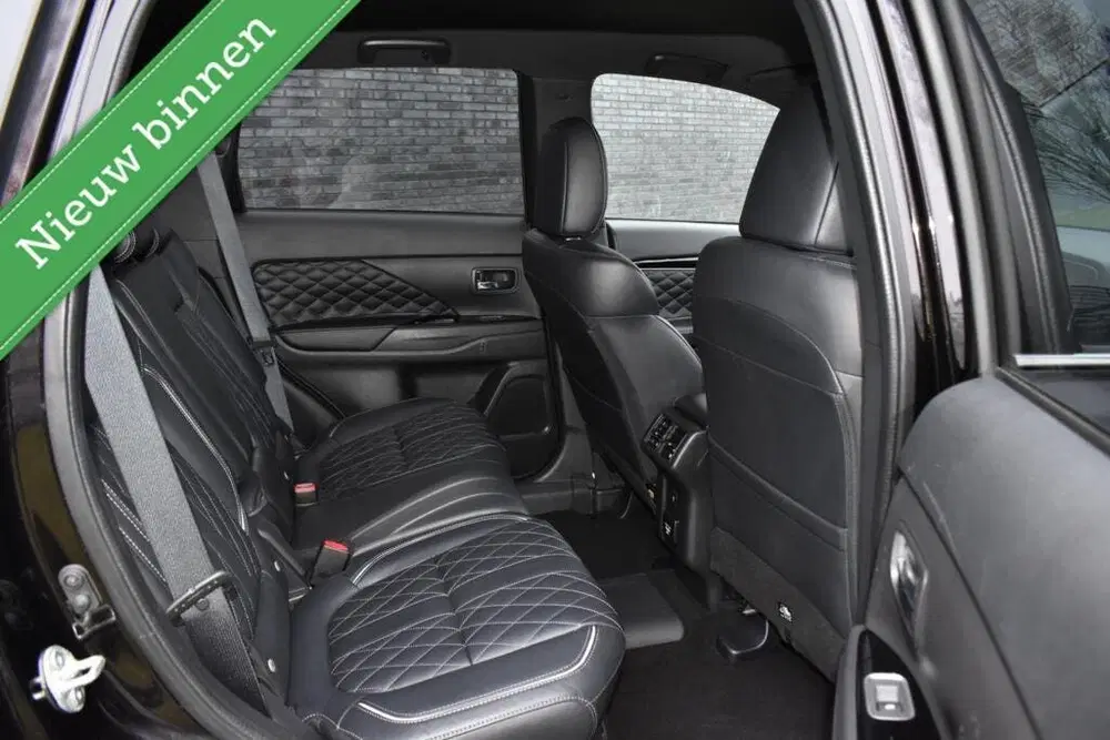 Mitsubishi Outlander 2.4 PHEV Diamand Edition LEDER VOL 360 uit 2020, foto 8