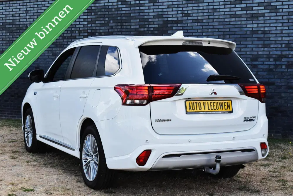 Mitsubishi Outlander 2.4 PHEV Diamand Edition LEDER VOL 360 uit 2019, foto 4