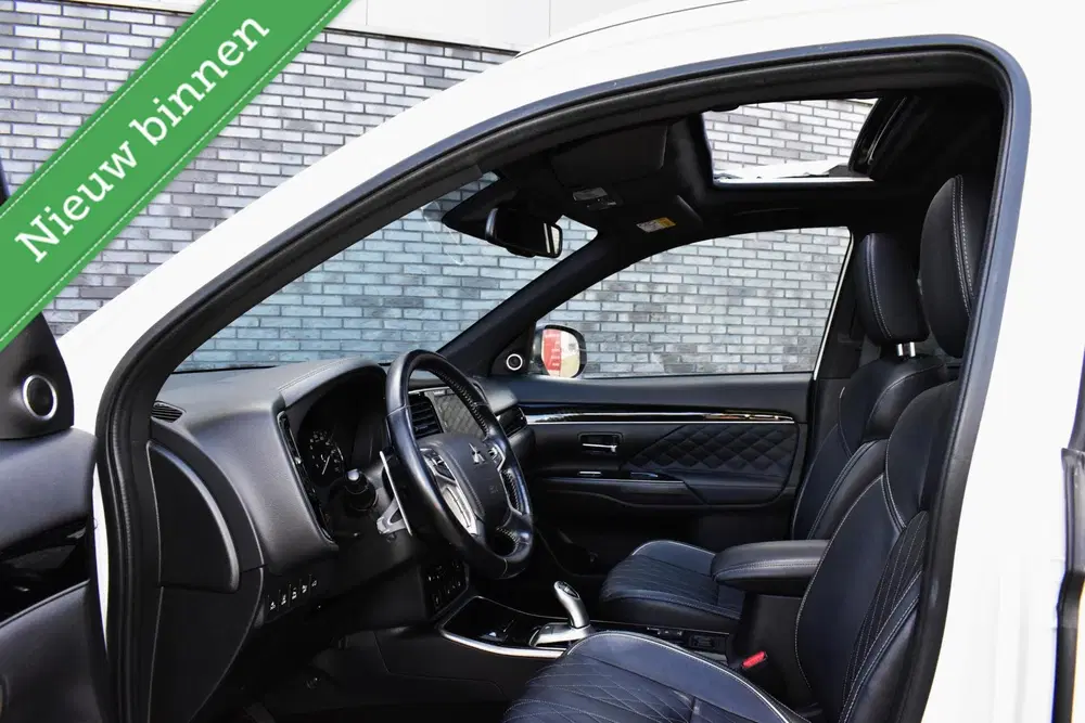Mitsubishi Outlander 2.4 PHEV Diamand Edition LEDER VOL 360 uit 2019, foto 7
