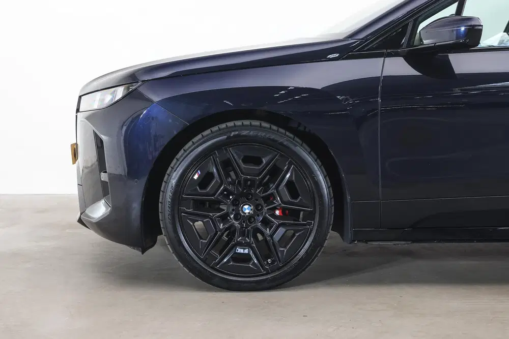 BMW iX xDrive45 M Sport uit 2025, foto 4