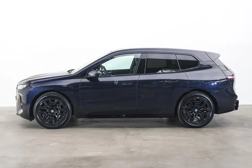 BMW iX xDrive45 M Sport uit 2025, foto 8