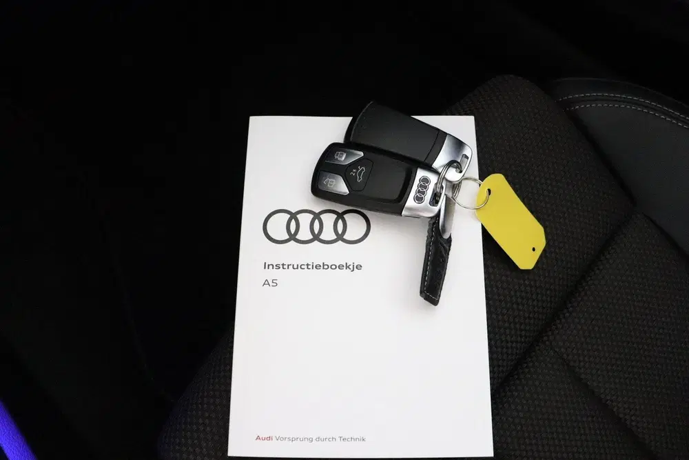 Audi A5 35 TFSI S edition Competition uit 2023, foto 14