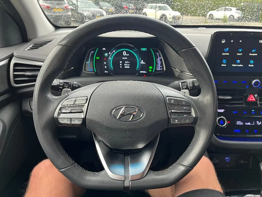 Hyundai IONIQ Hybrid uit 2021, foto 10