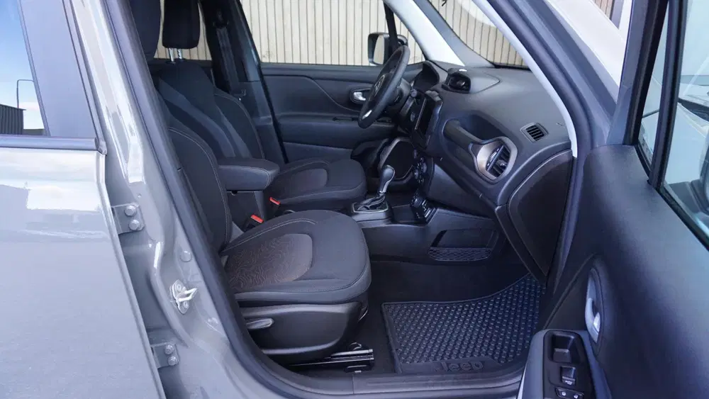 Jeep Renegade 4xe 240pk Plug-in Hybrid Electric New Upla uit 2023, foto 10