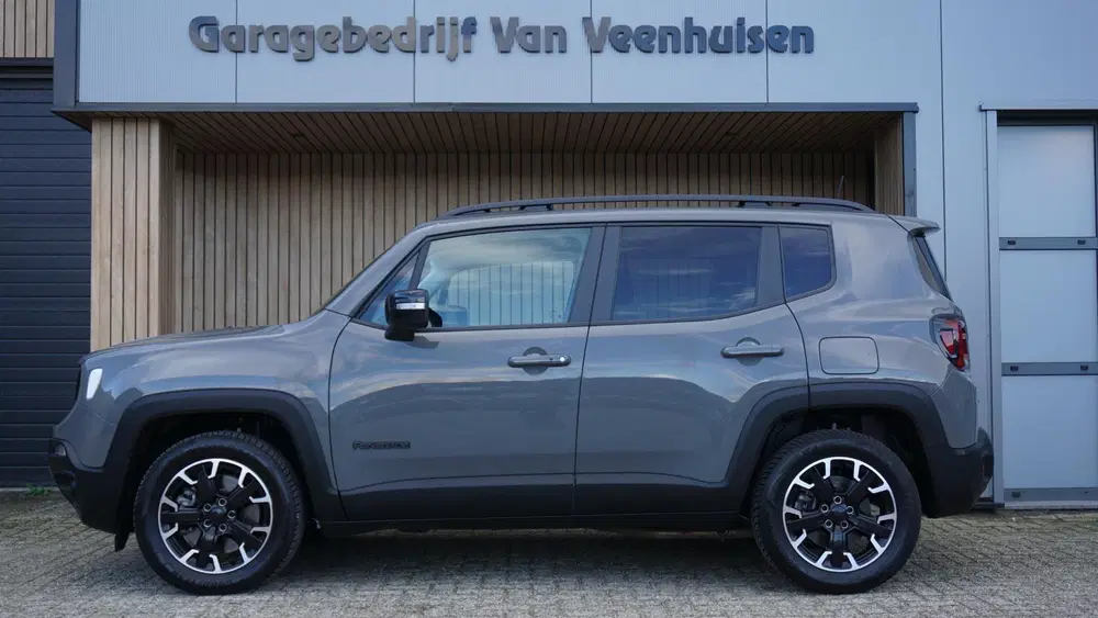 Jeep Renegade 4xe 240pk Plug-in Hybrid Electric New Upla uit 2023, foto 2