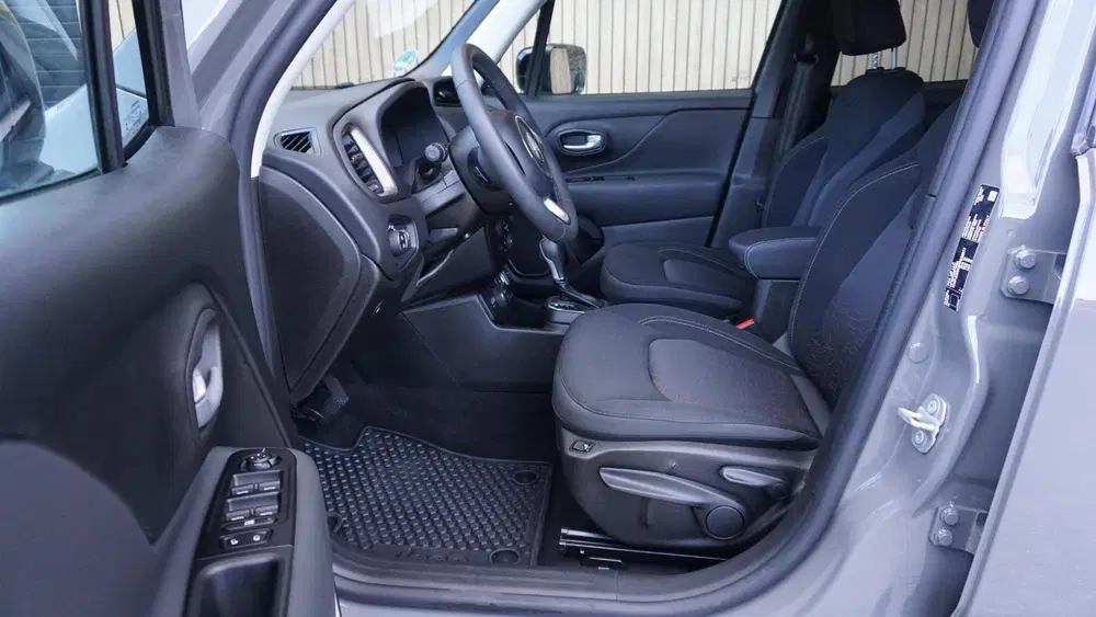 Jeep Renegade 4xe 240pk Plug-in Hybrid Electric New Upla uit 2023, foto 7