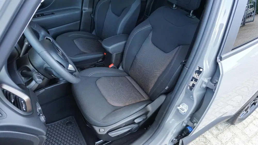 Jeep Renegade 4xe 240pk Plug-in Hybrid Electric New Upla uit 2023, foto 8