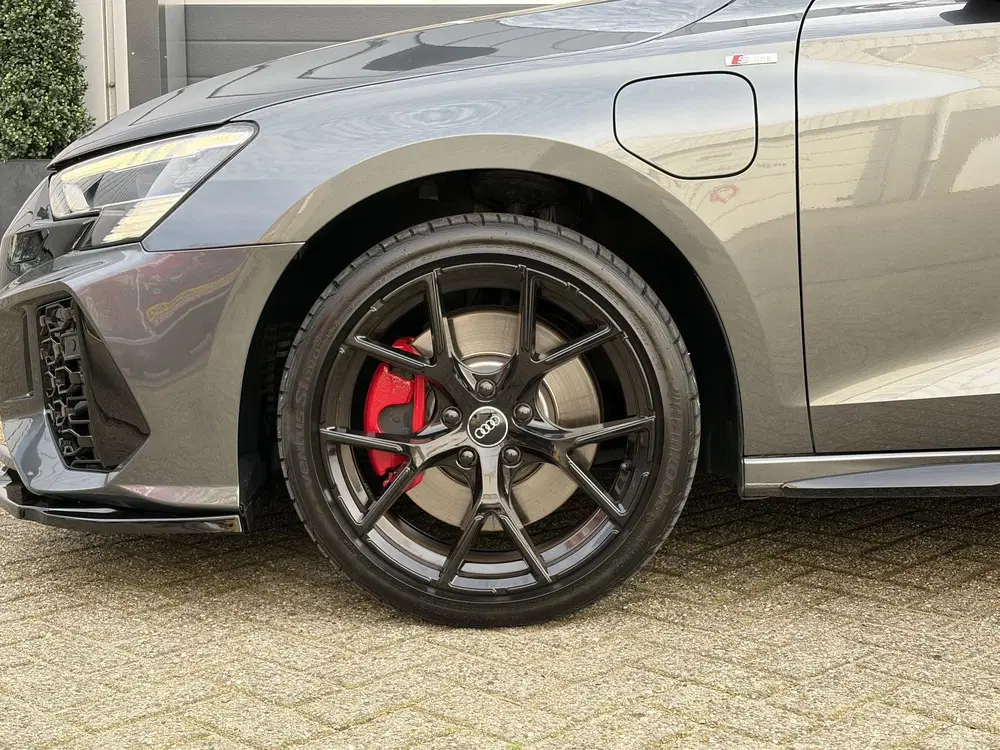 Audi A3 45 TFSI e S edition Competition uit 2022, foto 6