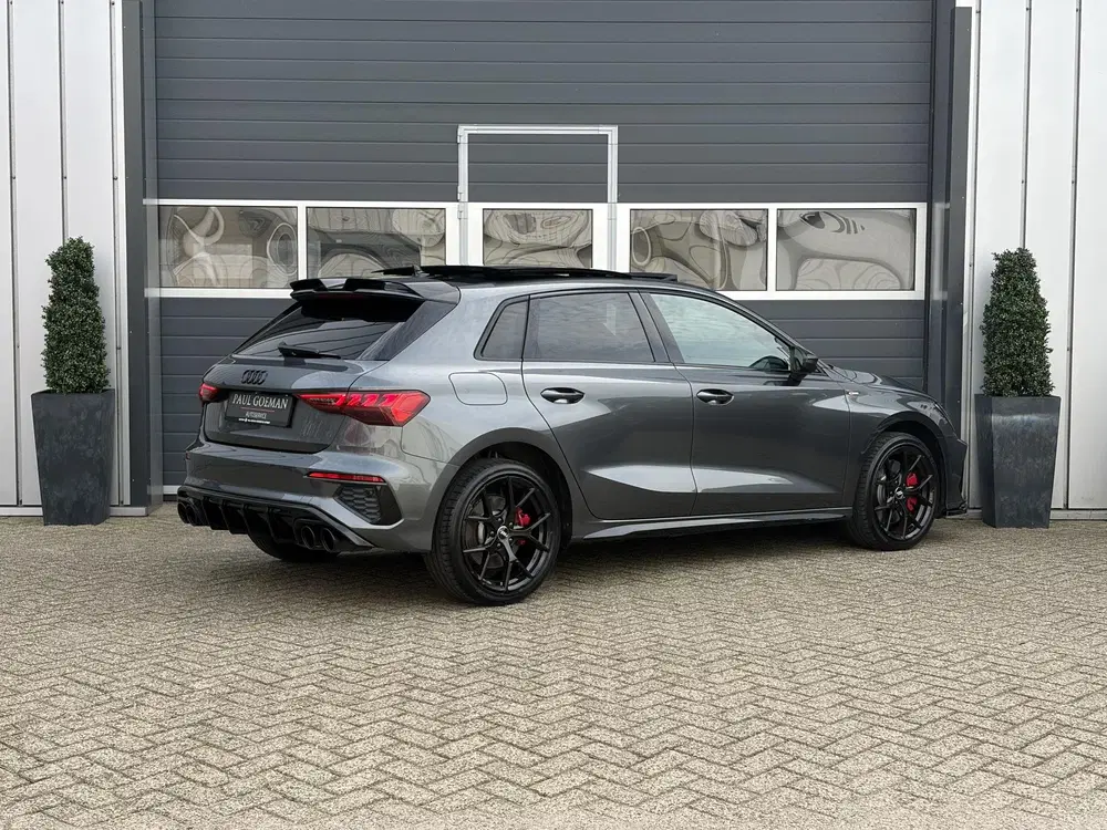 Audi A3 45 TFSI e S edition Competition uit 2022, foto 7