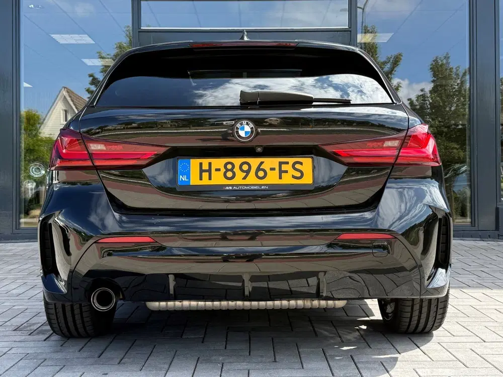 BMW 1-serie 118i Executive M sport Pano M Seats Camera uit 2020, foto 12