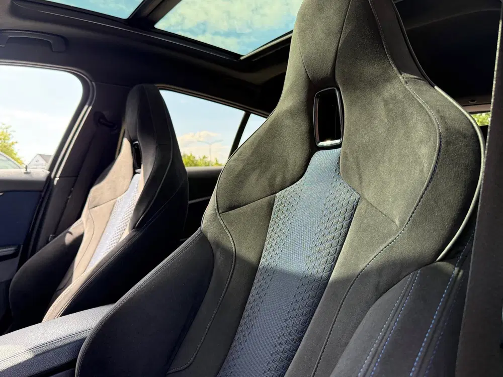 BMW 1-serie 118i Executive M sport Pano M Seats Camera uit 2020, foto 3