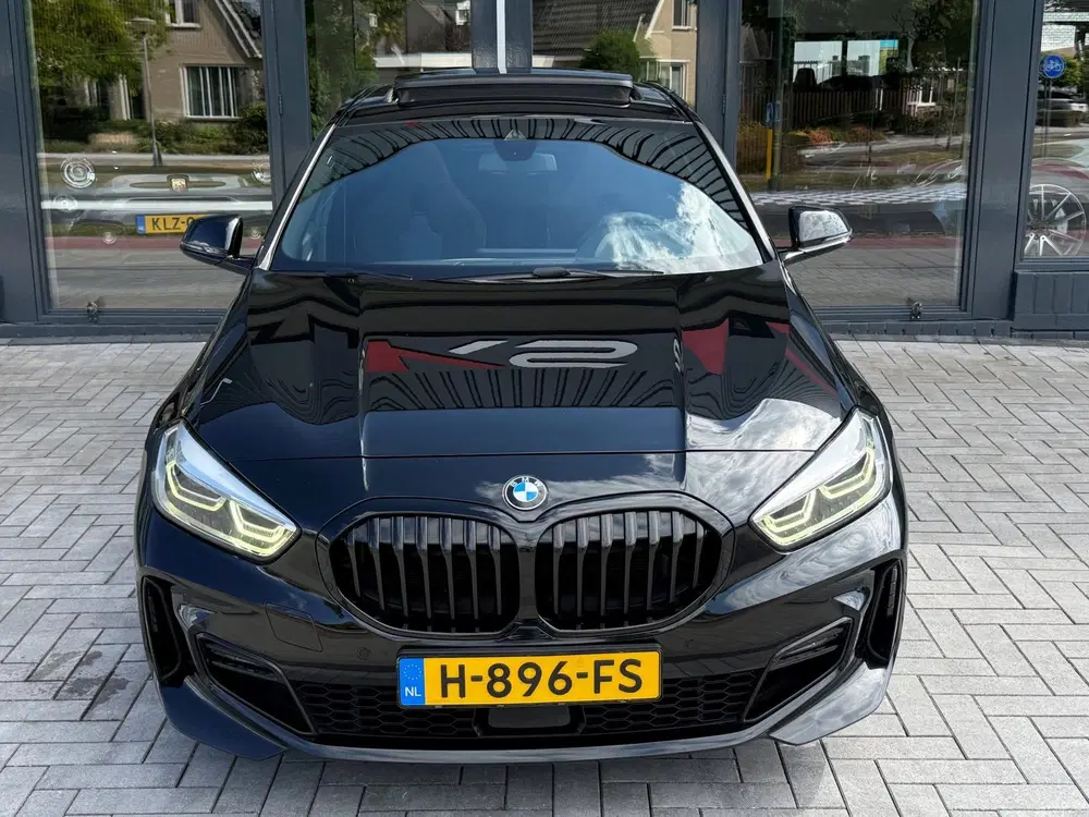 BMW 1-serie 118i Executive M sport Pano M Seats Camera uit 2020, foto 5
