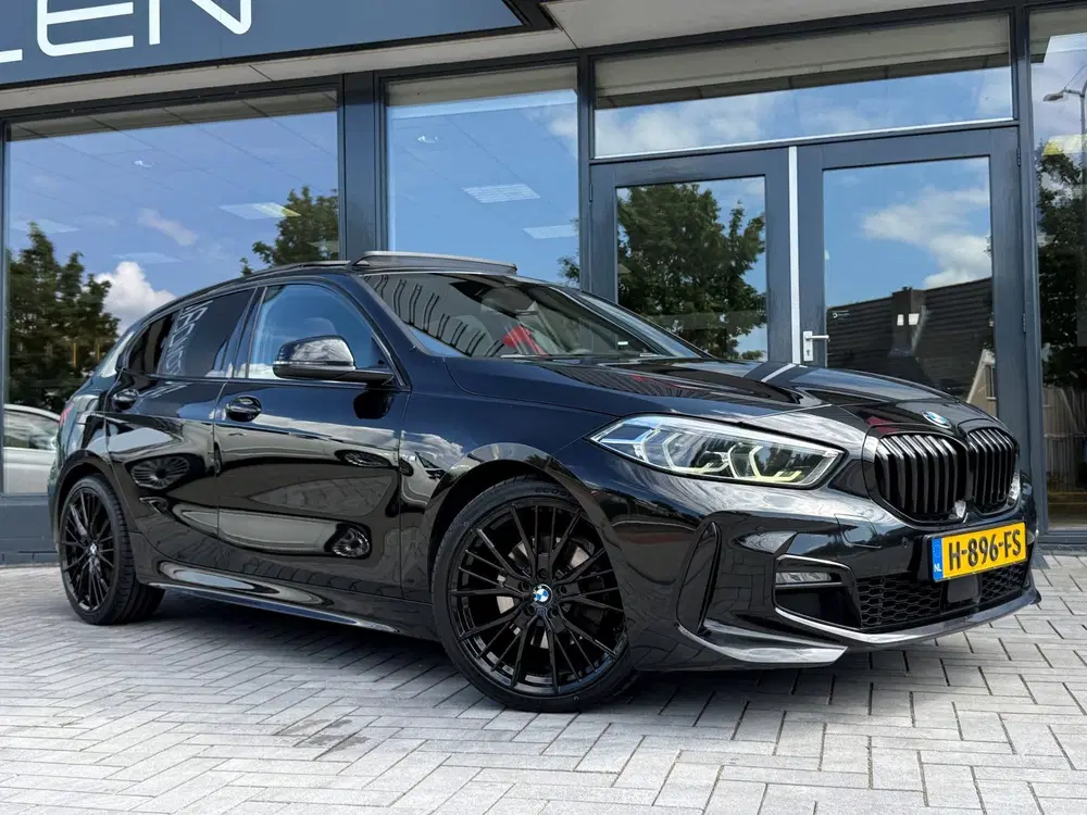 BMW 1-serie 118i Executive M sport Pano M Seats Camera uit 2020, foto 7