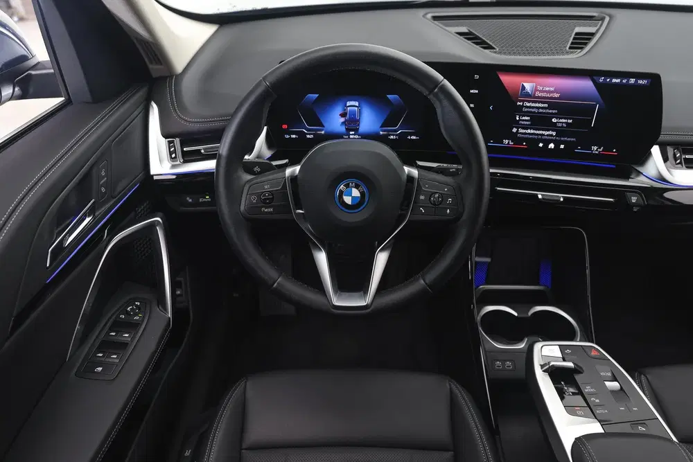 BMW iX1 eDrive20 uit 2026, foto 3