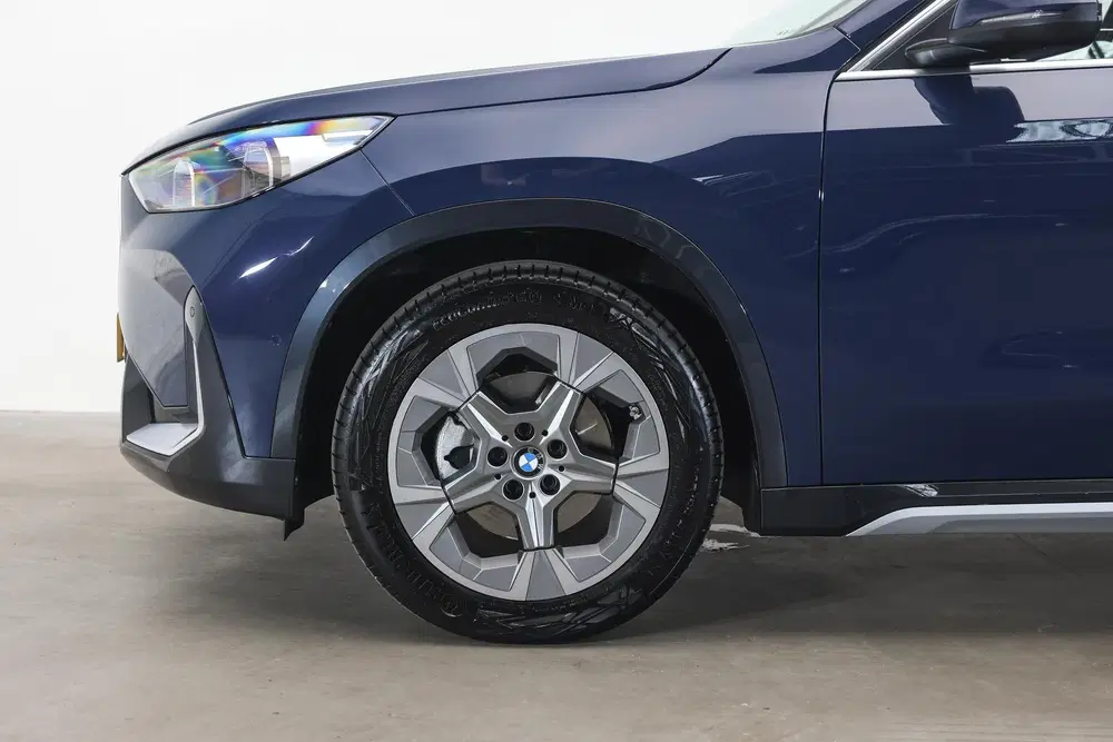 BMW iX1 eDrive20 uit 2026, foto 4