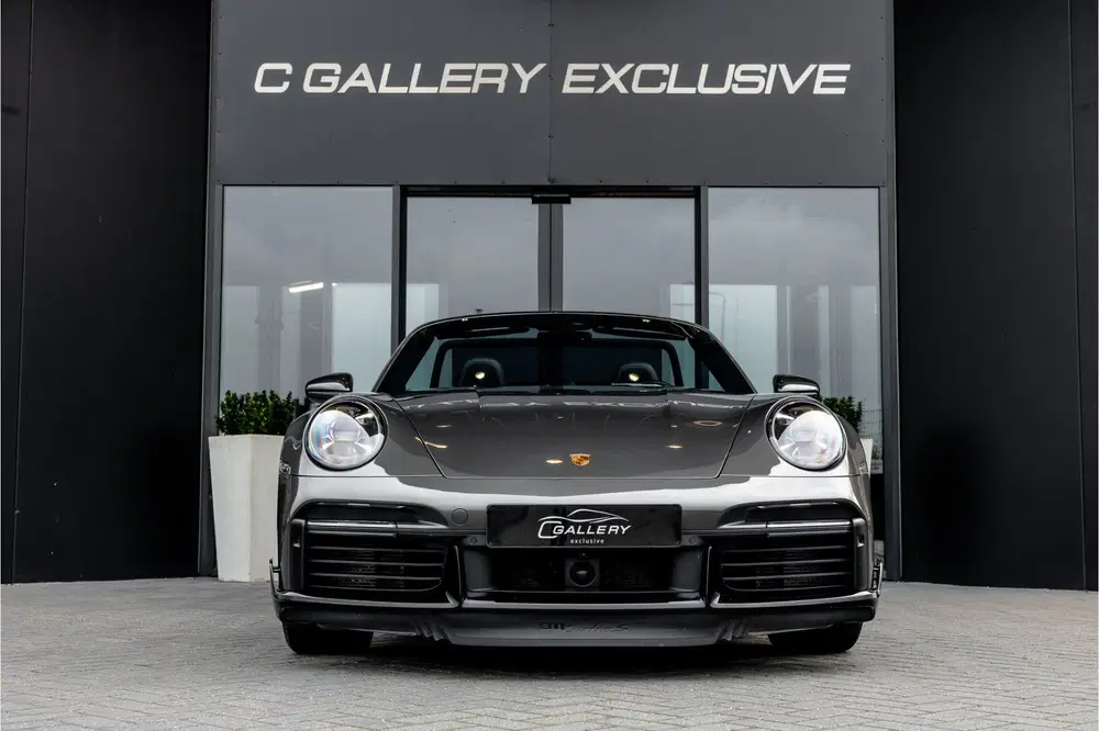 Porsche 911 3.8 Turbo S uit 2021, foto 2