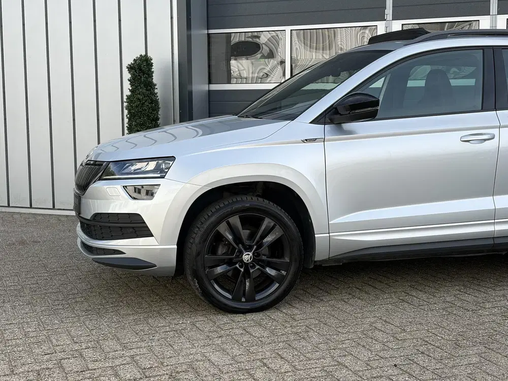 Skoda Karoq 1.5 TSI ACT Sportline uit 2019, foto 3