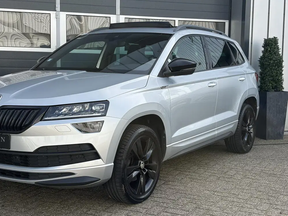 Skoda Karoq 1.5 TSI ACT Sportline uit 2019, foto 4