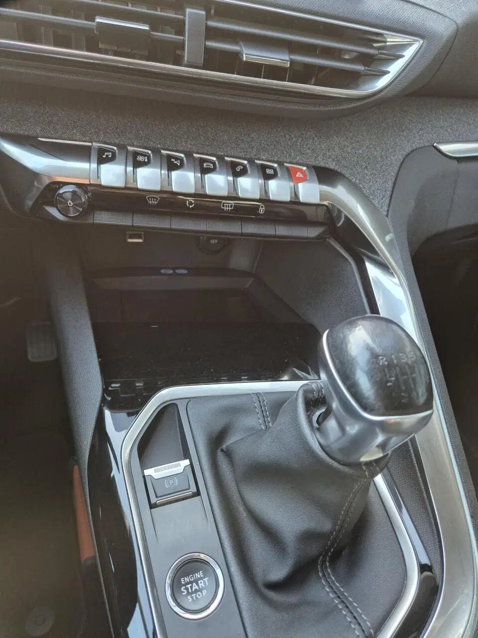Peugeot 3008 1.2 PureTech Blue Lease Premium uit 2020, foto 10